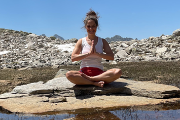Yoga: Romana Gruber Herzyoga