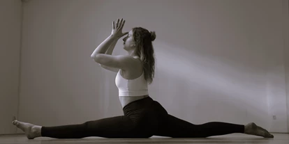 Yoga course - vorhandenes Yogazubehör: Yogablöcke - Region Hausruck - Dynamic Yoga