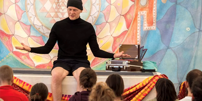 Yoga - Lern- und Unterrichtsformen: Hospitation bei anderen Lehrern - Berlin-Stadt Pankow - YCBA 340h Aufbauausbildung