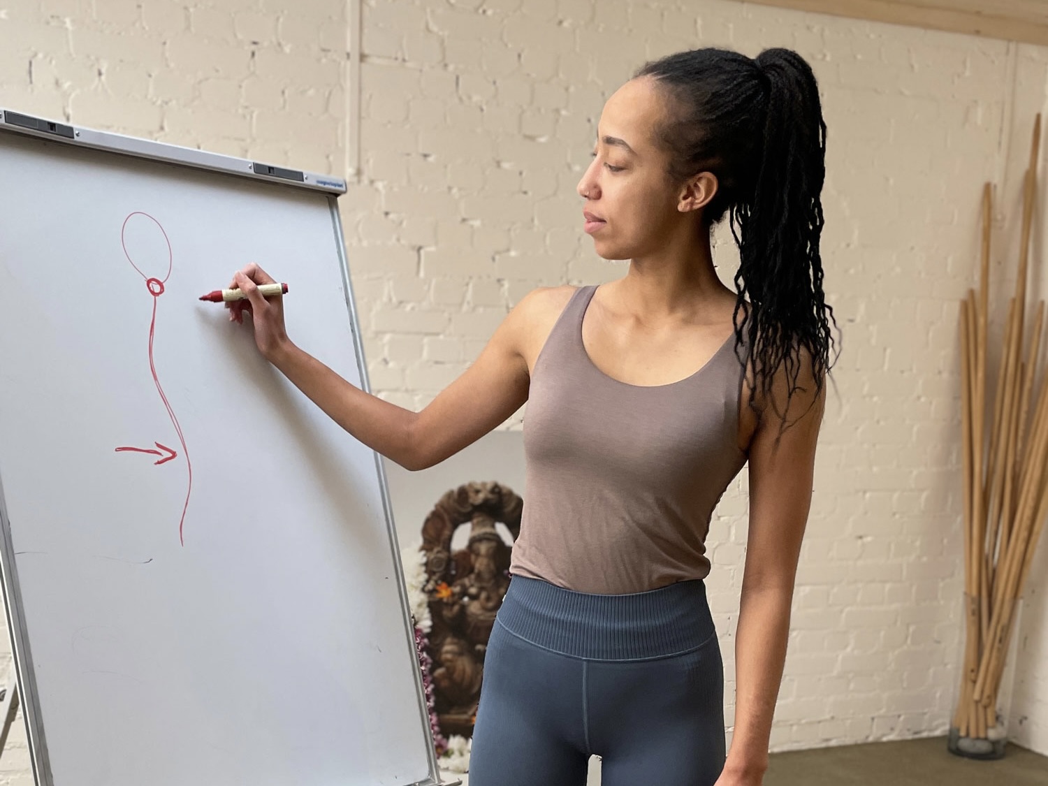 Yogalehrer Ausbildung: Ausbilderin Chidinma - YCBA 540h 