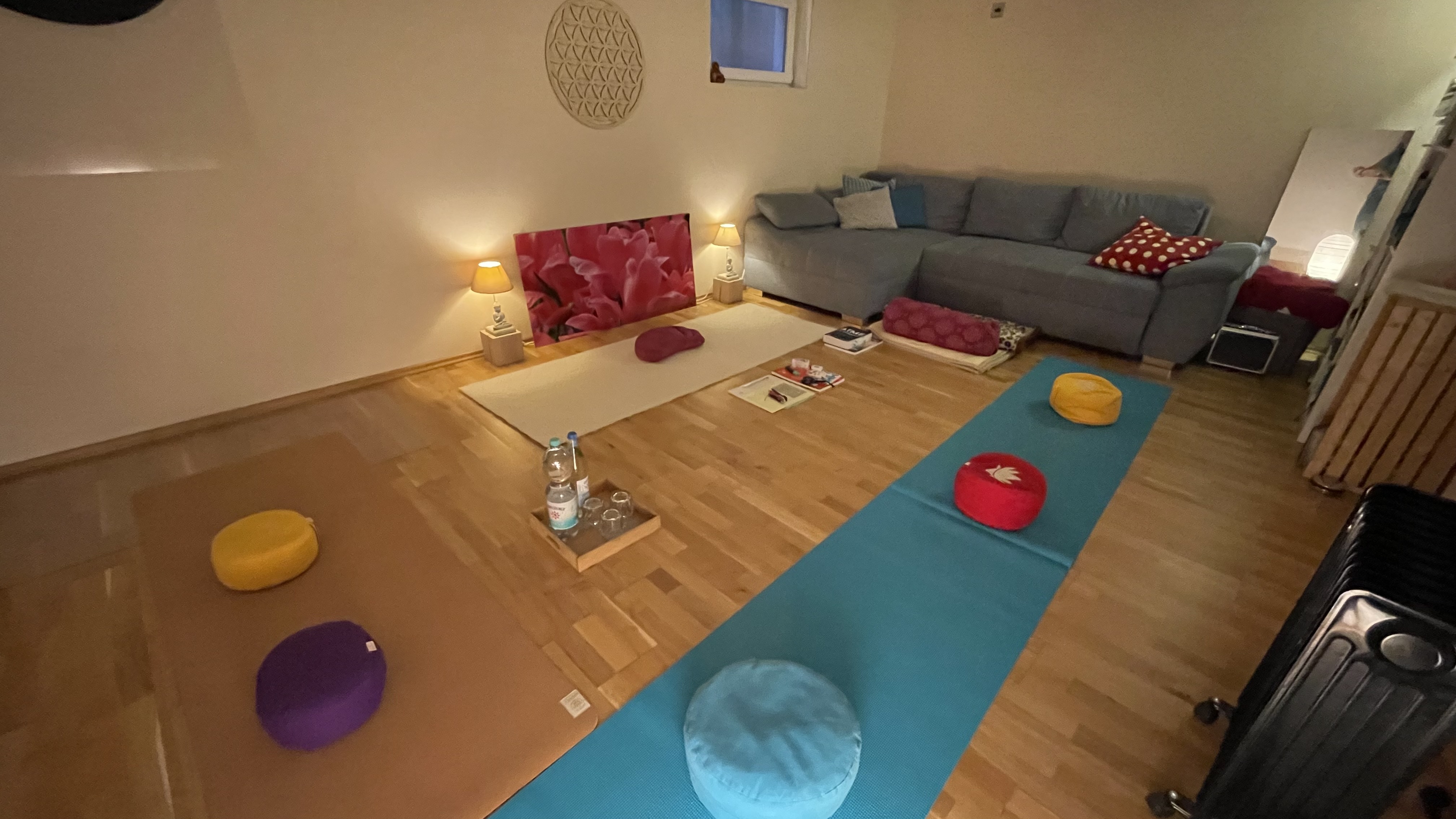 Yogakurs - Pulheim - Individuelle Yogastunden zu deinem Thema. Oder auch zu zweit/ zu dritt. Nach Vereinbarung. 

Atemcoaching.  - Dormagen: Kundalini Yoga und Entspannung , Atemtraining nach Dr. Buteyko