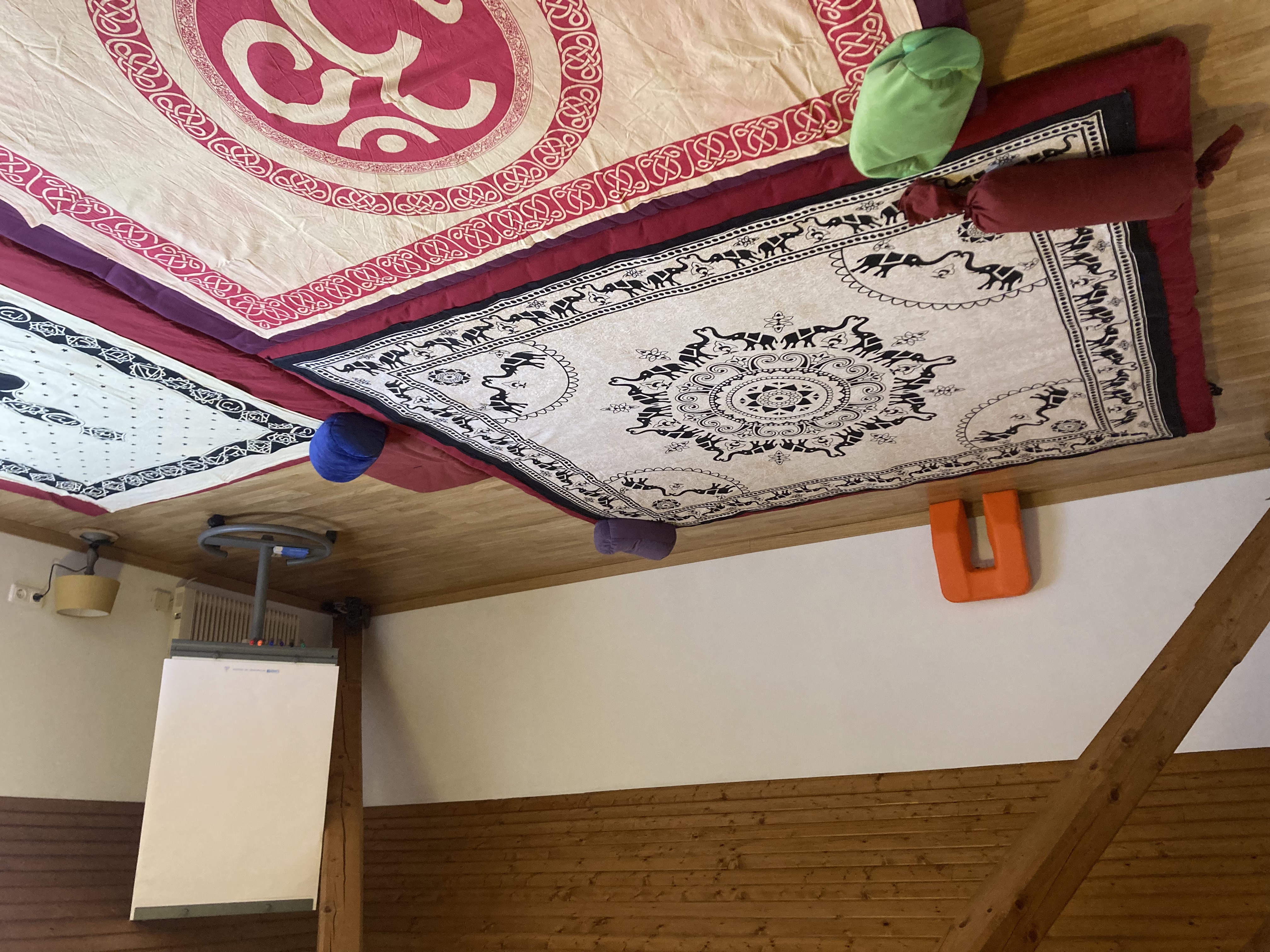 Yogakurs - geeignet für: Anfänger - Klagenfurt - Nuad Thai Yoga Practitioner | Basiskurs Herbst 2026