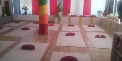 Yoga course - Kurse mit Förderung durch Krankenkassen - Region Schwaben - Yoga-Vitalstudio "Mein Weg zum Glück"
 - Sandra Glück