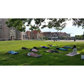 Yogaevent: AUSGEBUCHT! Yoga & Segeln auf dem Ijsselmeer in Holland Juni 2024