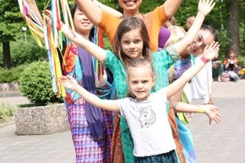 Yogaevent: Internationale Woche zu Ostern: „Einheit in Vielfalt“ bei Yoga Vidya in Bad Meinberg 