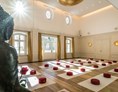 Yogaevent: Der große Saal im Gut Saunstorf - Chakra Yoga & Meditation - Eine bewusstseinserweiternde Reise durch die sieben Zentren der Lebensenergie