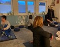 Yoga: Hatha Yoga Damen - Beate Haripriya Göke