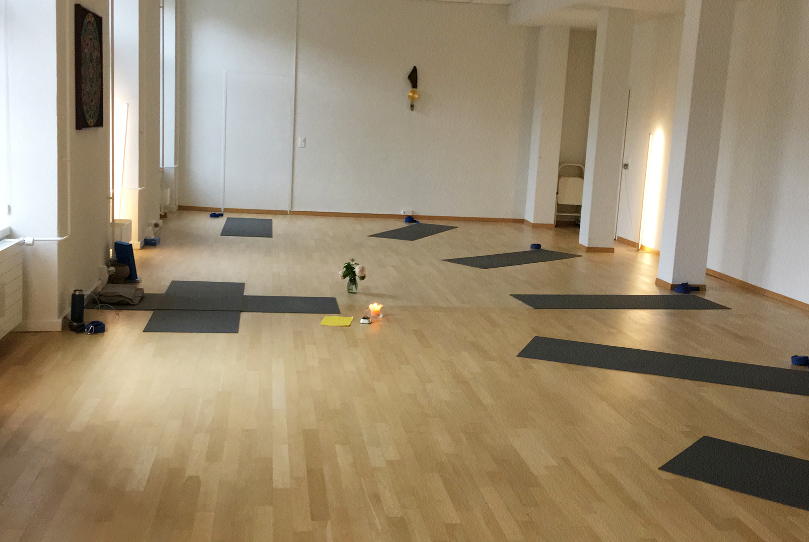 Yoga: Der Yoga Raum Yoga parenam - Yoga parenam, Yoga Gruppen, Workshops, Yogatherapie