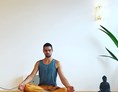 Yoga: Vinyasa-Kundalini Yoga