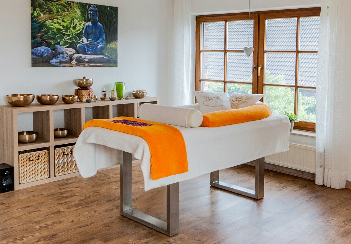 Clase de yoga - Yogastil: Anderes - Ruhrgebiet - Klangmassage - Wohlfühlliege - Sabine Cauli   Yoga & Klang - Wege zur Entspannung