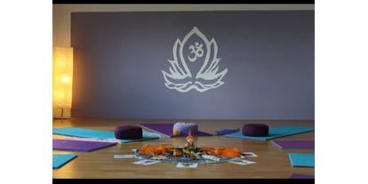 Yoga course - Art der Yogakurse: Offene Yogastunden - Lübeck St. Jürgen - Kinderyoga in Geschichten eingebettet, Themen bezogene Materialien  - yogakidsluebeck.de