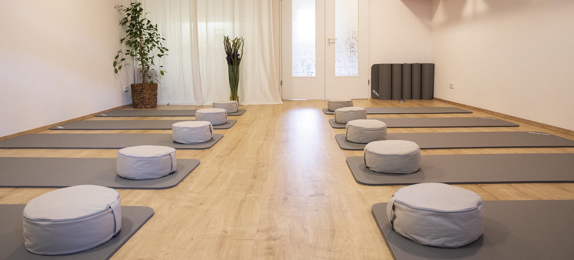 Yoga course - vorhandenes Yogazubehör: Yogagurte - North Rhine-Westphalia - Hatha Yoga mit Claudia