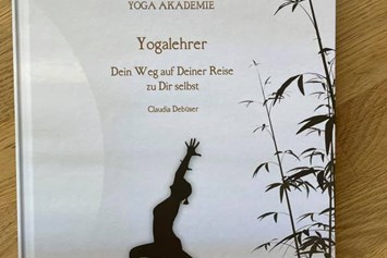 Yogalehrer Ausbildung: Buch zur Ausbildung - Qi-Life Yogalehrer Ausbildung 220h