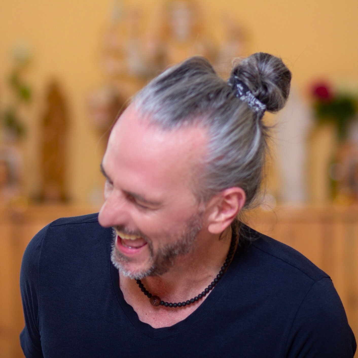 Clase de yoga - Art der Yogakurse: Offene Yogastunden - Berlin-Stadt Friedenau - Martin - raum für yoga