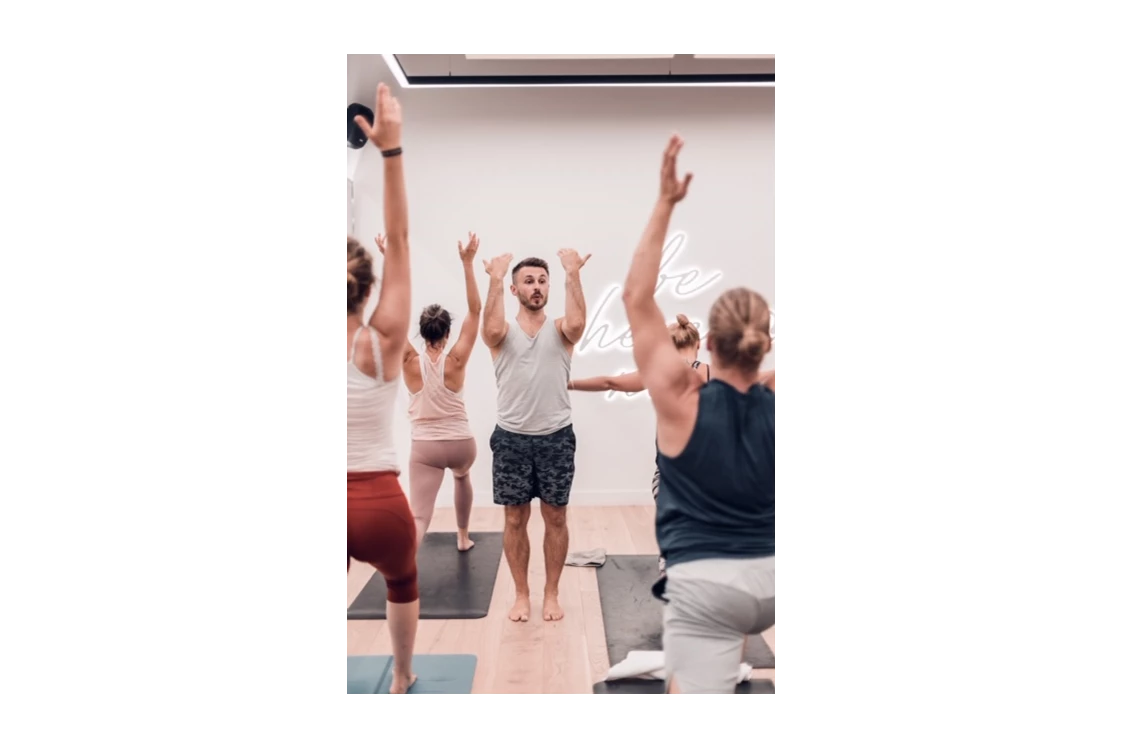 Yoga:  Alexey Gaevskij - Inside Yoga Frankfurt
2 Workshops = Asana + Pranayama & Inside Flow Masterclass

16:30 - 18:00 Uhr Asana + Pranayama all Levels willkommen
Wir wollen alle ''Erfolgreich und Effizient'' sein in dem was wir tun, jedoch entsteht sehr oft ein mentaler Druck der meist das Gegenteil bewirkt.
Lasse in dieser Einheit die Effizienz aus dem Alltag hinter Dir und übe zu entschleunigen! Langsame, fließende Bewegungen verbunden mit Pranayama bringen dich in einen Zustand der inneren Gelassenheit und physischen Leichtigkeit.
18:30 - 20:00 Uhr Inside Flow Masterclass - für Yogis mit Vorkenntnissen
In diesem ganz besonderen Workshop, vereinen sich fließende Sequenzen und der fokus auf die Bewegungen zwischen den Asanas. Eine Kombination aus Musik und fließenden Asanas bringen dich in einen Zustand der inneren und physischen Leichtigkeit. Was sich zu beginn als eine langsame aneinaderreihung von Asanas anfühlt, verwandelt sich in eine auf die Musik angepasste Vinyasaflow Abfolge.
Ein Muß für jede(n) YogalehrerIn, der/die sich für unsere 50h INSIDE Flow Ausbildung interessiert. - YOGAART  ·  STUDIO Susanne Miller