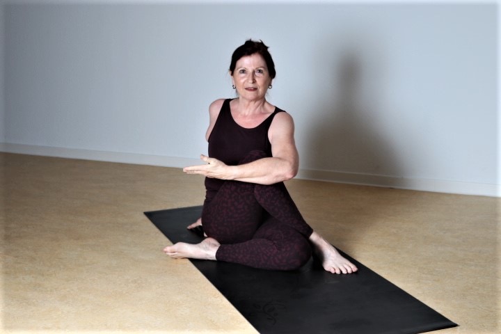 Clase de yoga - Yogastil: Tantra Yoga - Hesse - Jutta, deine Yogalehrerin - YuttaYoga | Jutta Gründler