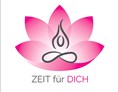 Yoga: Lotusblüte in pink mit Karikatur von einem Yoga-Praktizierende in der Mitte - Yoga in Greifswald