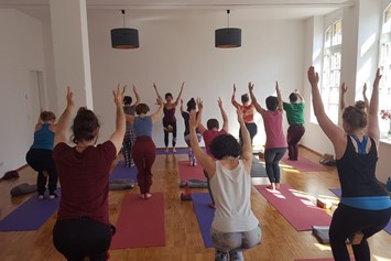Yoga: yogatag leipzig im yogarausch - yogarausch