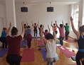 Yoga: leipziger yogatag im yogarausch - yogarausch