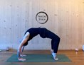 Yoga: Pascal beim Asanas praktizieren - Sanftes Yoga und Yoga im Hegnerhof Kloten