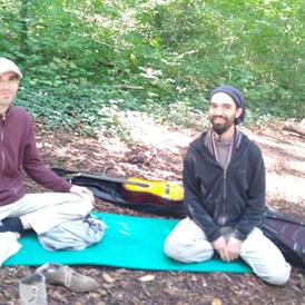 Yoga: Friedenstifter-Yoga im Wald - urverbunden Friedenstifter-Yoga