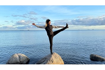 Yoga: Pauline Willrodt / Vinyasa Yoga, Acroyoga, Family Acroyoga, Thaiyogamassage
