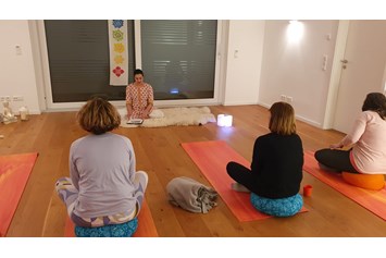 Yogaevent: Yoga bei und nach Krebs - Schnupper-Workshop Böblingen Juni 2024