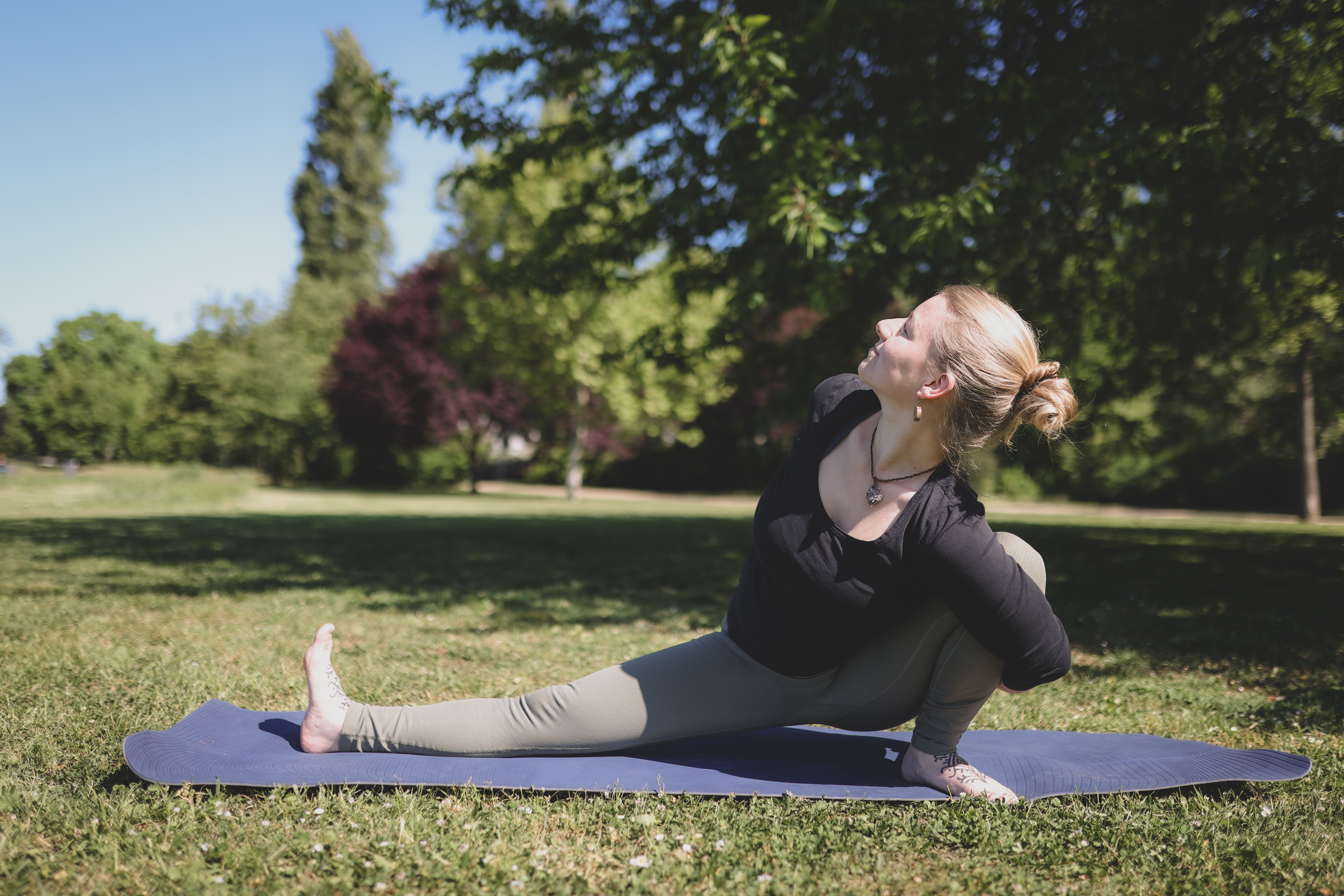 Yoga: Saṃtoṣa Yoga Mainz