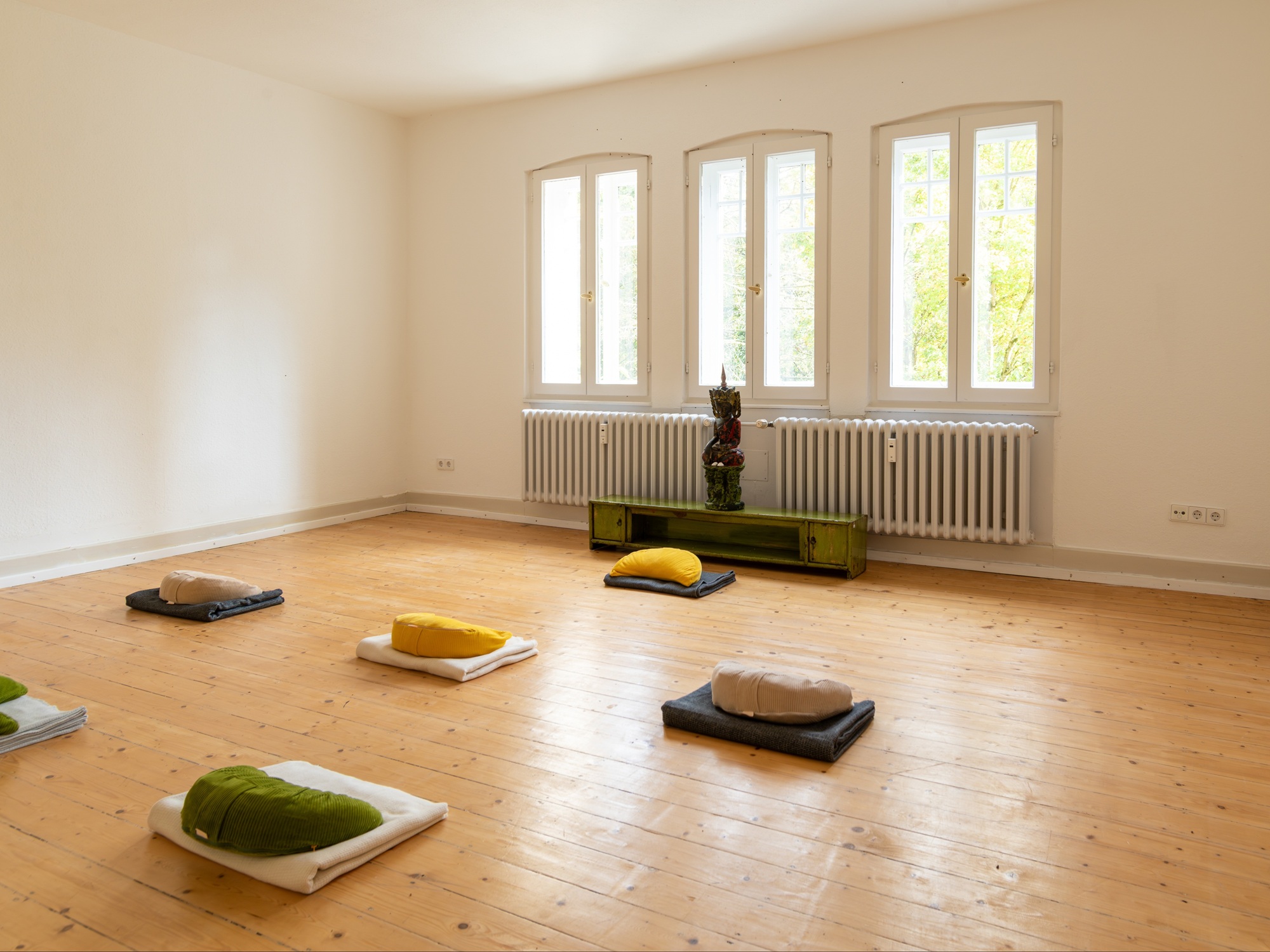 Yogakurs - Yogastil: Restoratives Yoga - Deutschland - be yogi Campus & Retreat