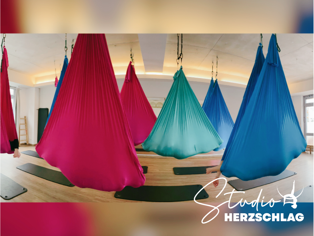 Yoga: Aerial Yoga im Studio Herzschlag
