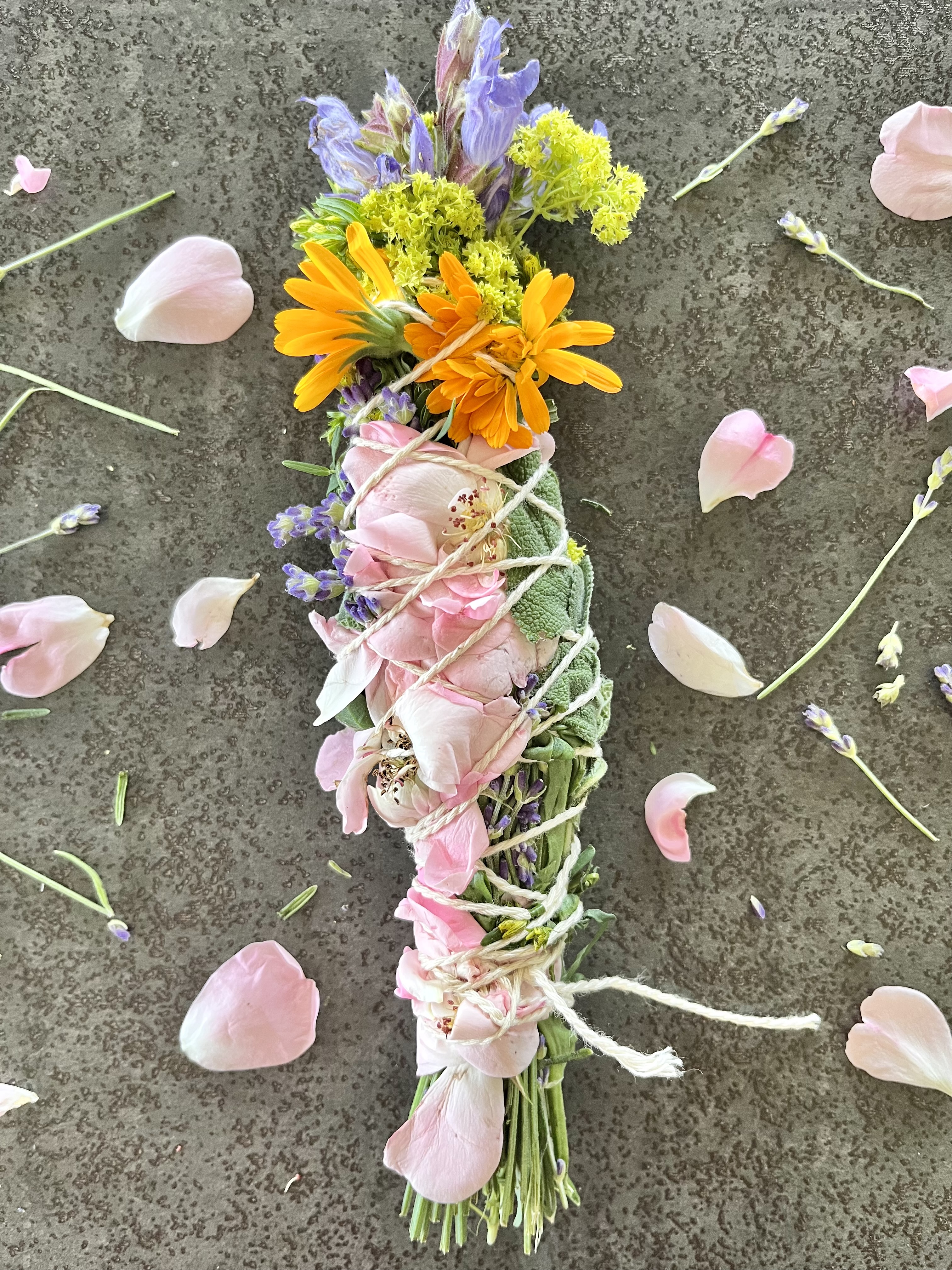 Yogaevent: Yoga & Kräuterwanderungen im Salzburger Land