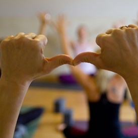 Yoga: Den Raum zwischen Gedanken und Handlungen schaffen - Zanete Möhlmann / ZANYO