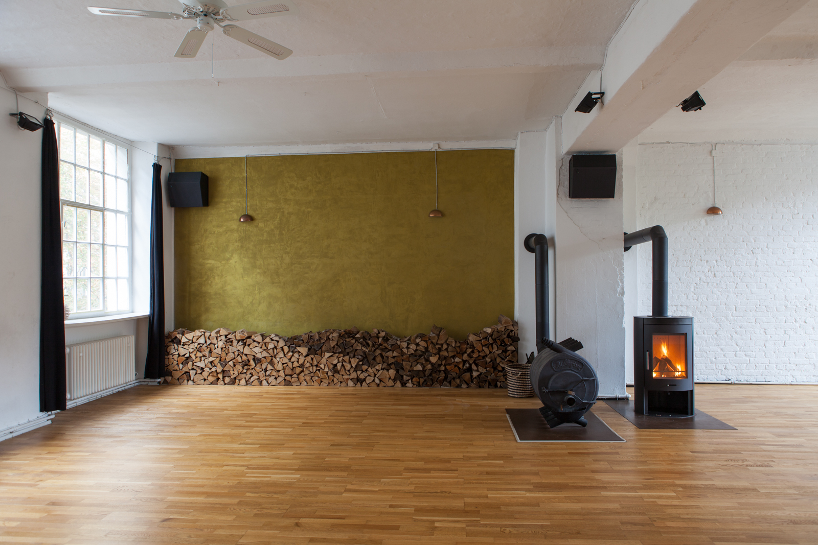 Clase de yoga - Yogastil: Vinyasa Flow - Berlin-Stadt Friedenau - yellow yoga