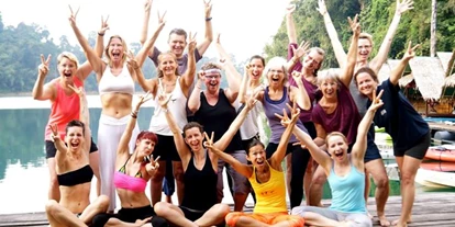 Yoga course - Berlin-Stadt Bezirk Tempelhof-Schöneberg - https://scontent.xx.fbcdn.net/hphotos-xaf1/t31.0-8/s720x720/11096595_1817703858454288_714555180204981317_o.jpg - Yoga Massage
