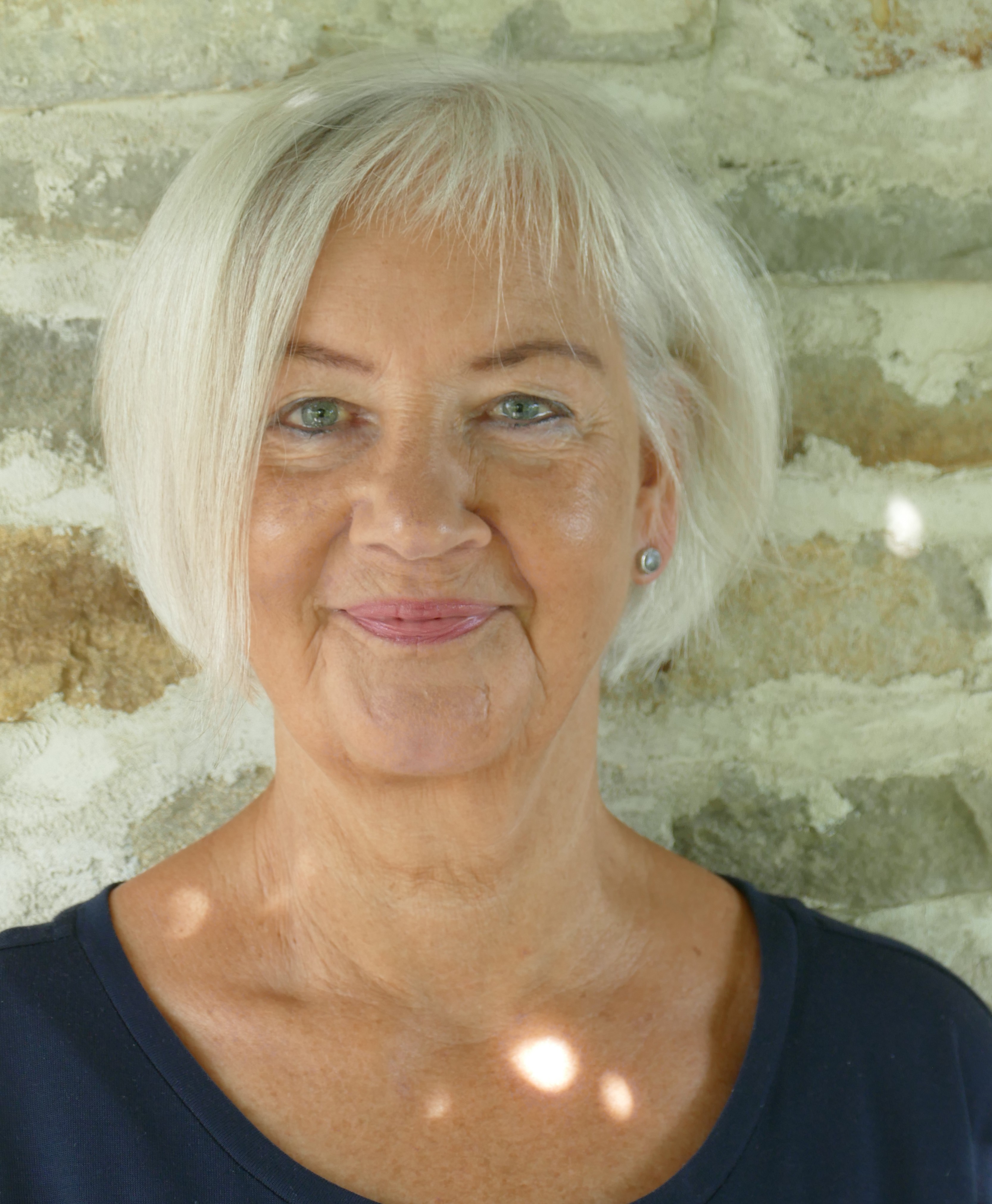 Clase de yoga - Ausstattung: Sitzecke - Kursleiterin Gabriele Lorenz - Hatha Yoga in der Tradition von Desikachar (Viniyoga)