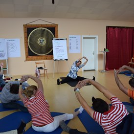 Yoga: Seminar Atmospähre  - Britta Panknin-Ammon  ***Yogalehrerin BDY/EYU***  Yoga-Zentrum Bad Bramstedt