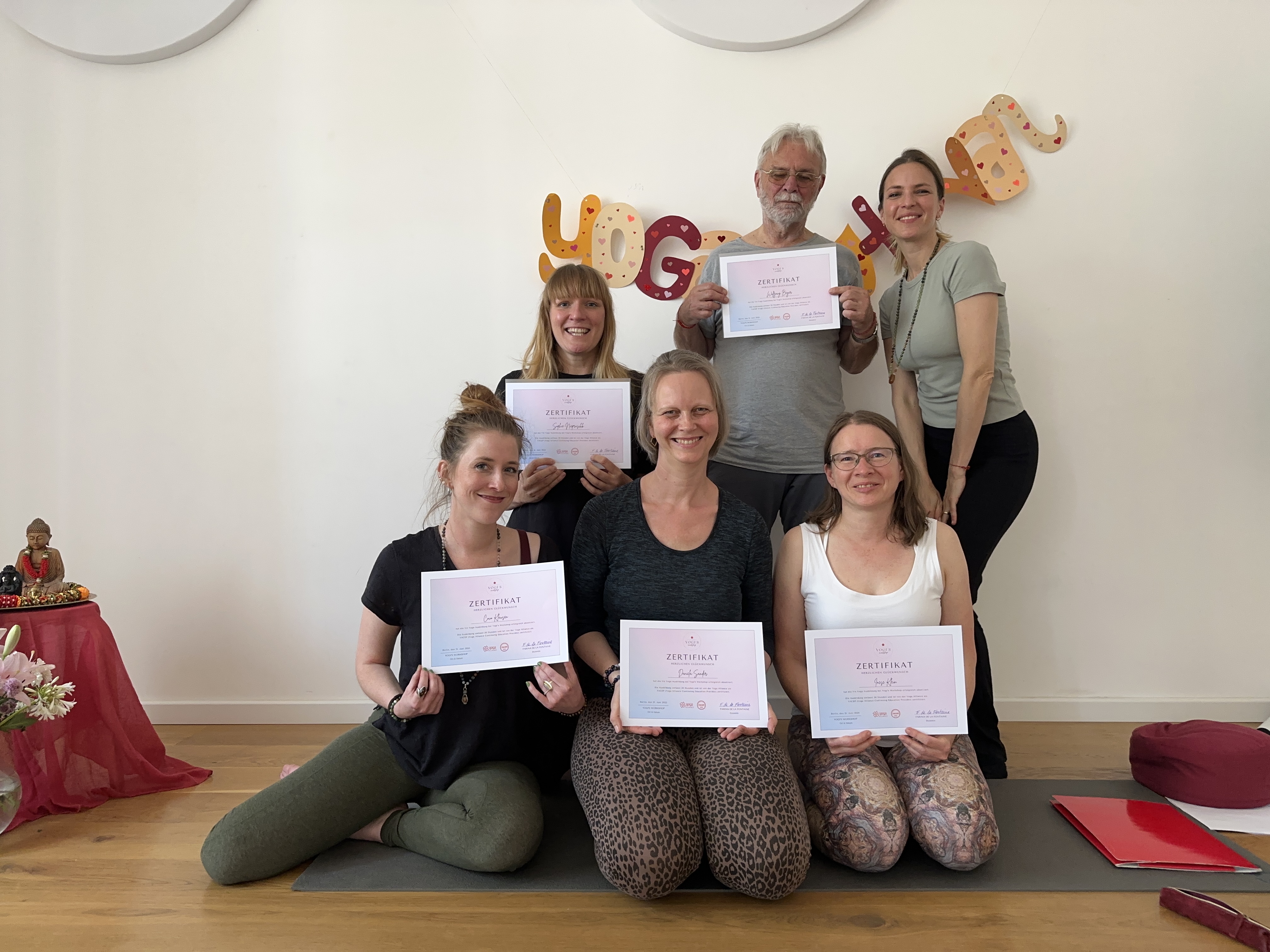 Yogalehrer Ausbildung: Letzte Ausbildungsgruppe Juni 2025 - Yin Yoga Ausbildung, 50 Stunden, Yoga Alliance (YACEP)