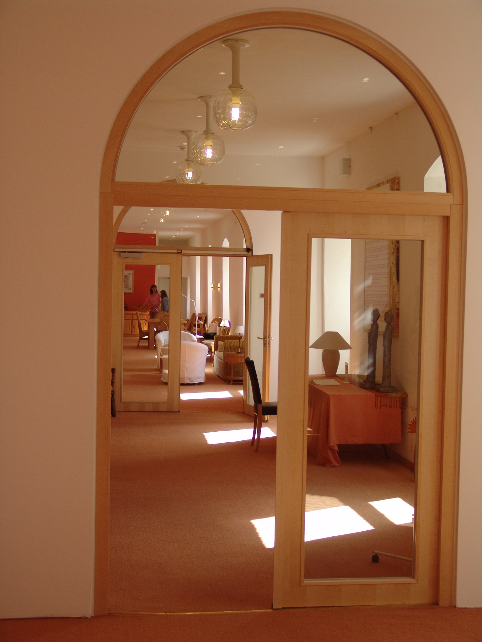 Azidose-Detox-Kur mit Yoga und Meditation Eindrücke in Bildern der Räumlichkeiten Flure im Konventsgebäude