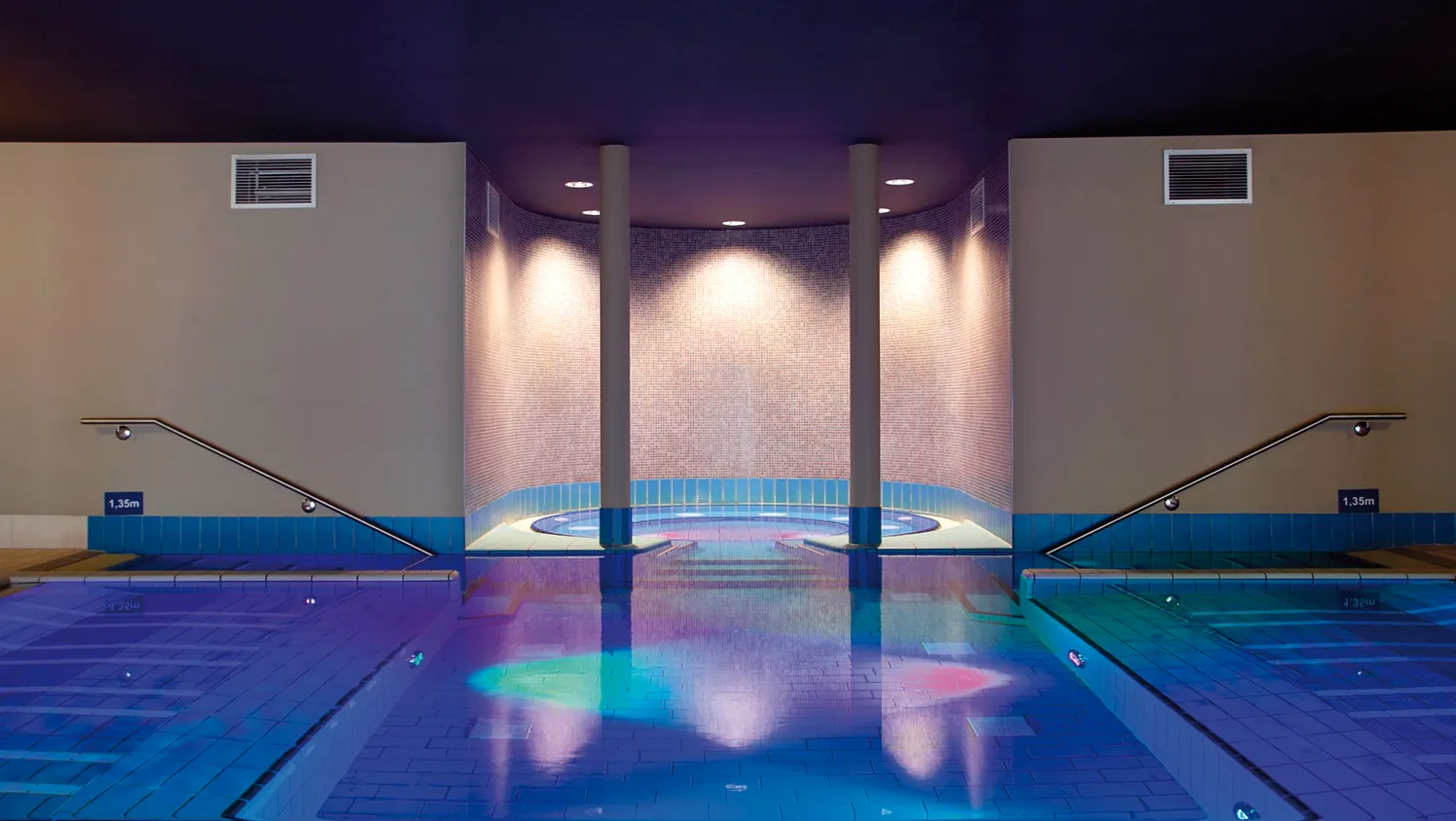 Yogaevent: Pool - Klarheit & Ausrichtung