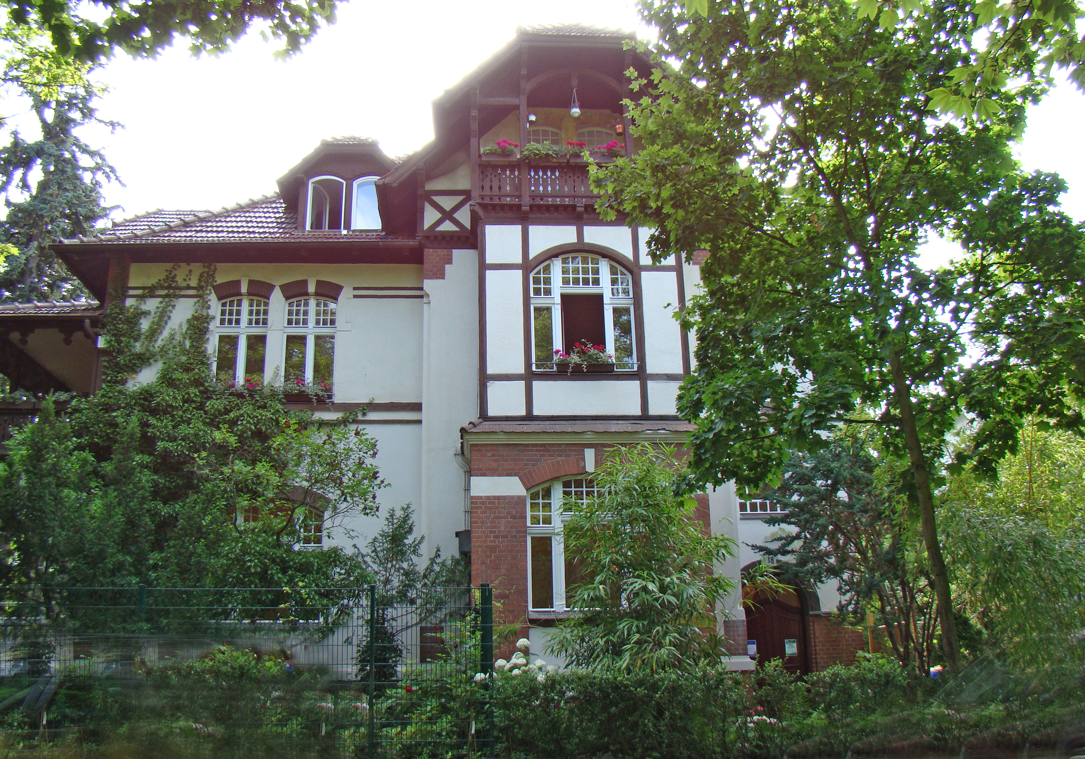 Yogakurs - Berlin-Stadt Steglitz Zehlendorf - Zentrum für ganzheitliche Gesundheit, Bildung und Soziales, Berlin - Zehlendorf, BenefitYoga®