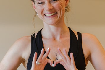 Yoga: I love my Job !!!
I live my Job ... My Live My Job ...
;o) - Stefanie Stölting
