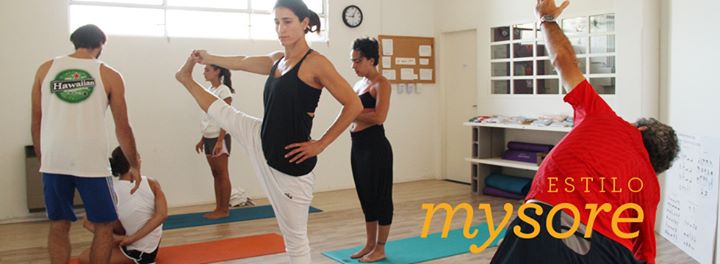 Yogakurs - Berlin-Stadt Kreuzberg - https://scontent.xx.fbcdn.net/hphotos-prn2/t31.0-8/s720x720/10294995_552410838211760_2153375067044874678_o.jpg - Matías de Biedma | YOGA