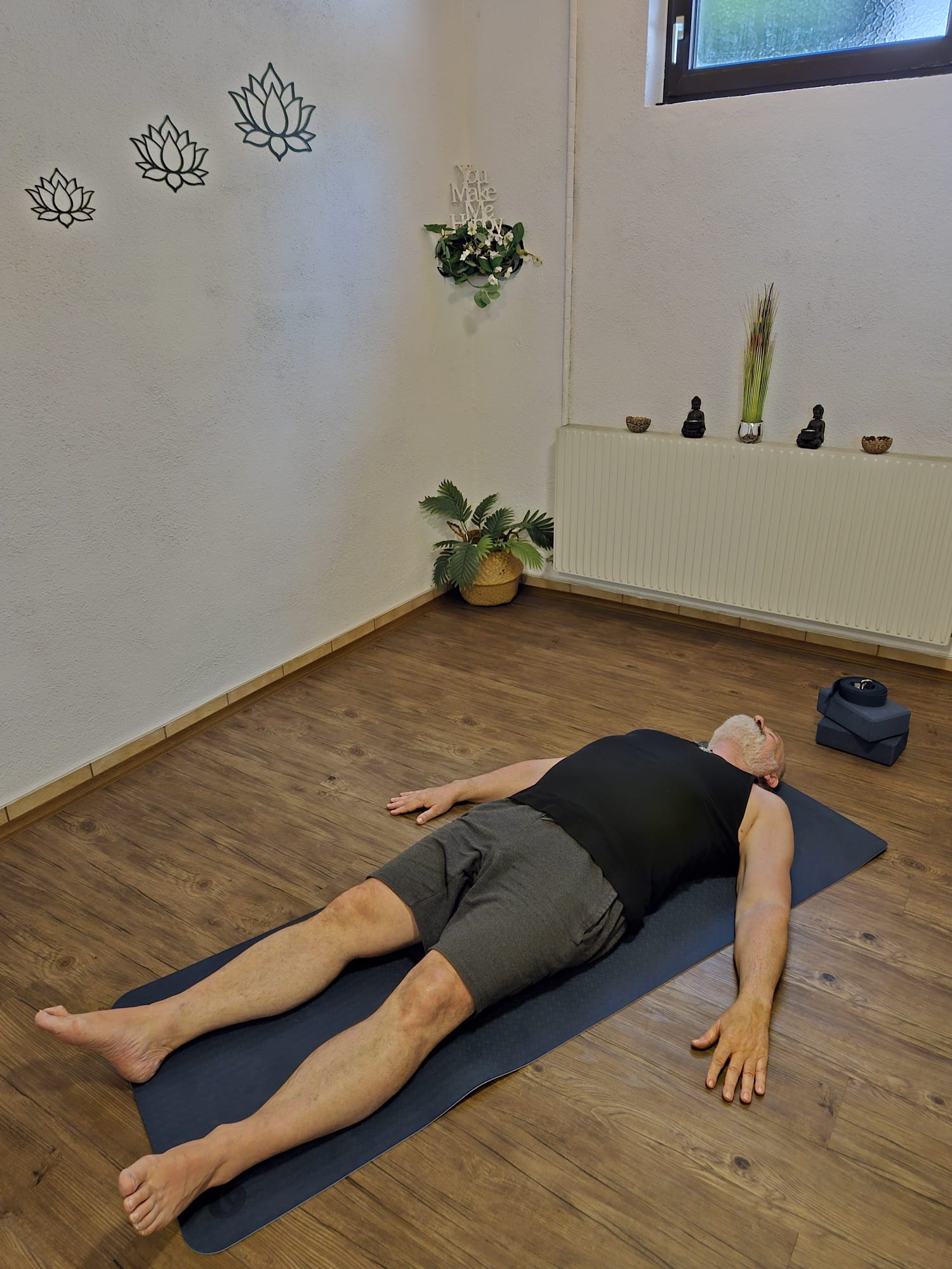 Yoga: Sunny Soulspace