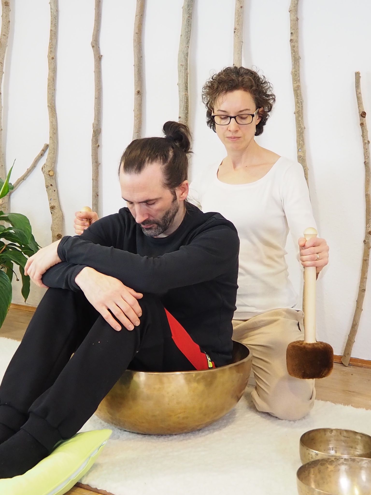 Yoga: Klangmassage - Yogeshwari Yoge & Entspannung