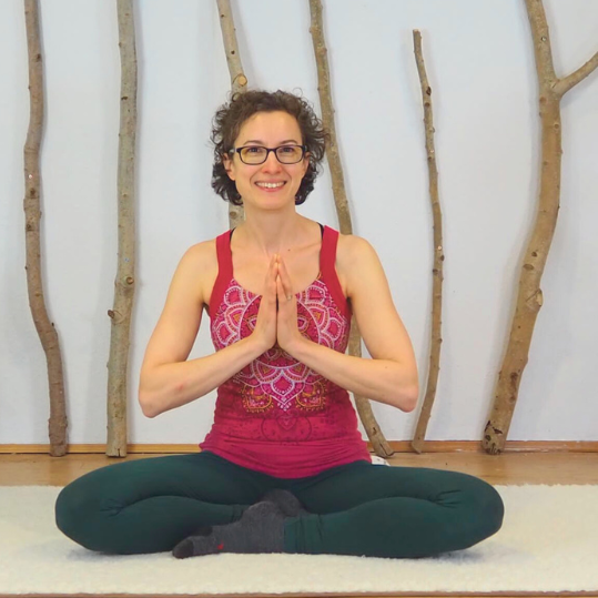 Yoga: Yogeshwari Regina - Yogeshwari Yoge & Entspannung