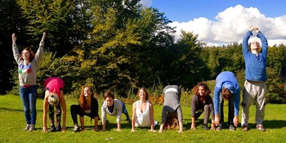 Yoga course - Schönwalde (Landkreis Havelland) - https://scontent.xx.fbcdn.net/hphotos-xat1/t31.0-8/s720x720/11850662_417078978490901_1136448462121939185_o.jpg - Esy - erik schulze yoga