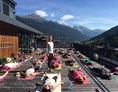 Yoga: Joachim Koch beim Mountain Yoga Festival St. Anton - YANG YANG