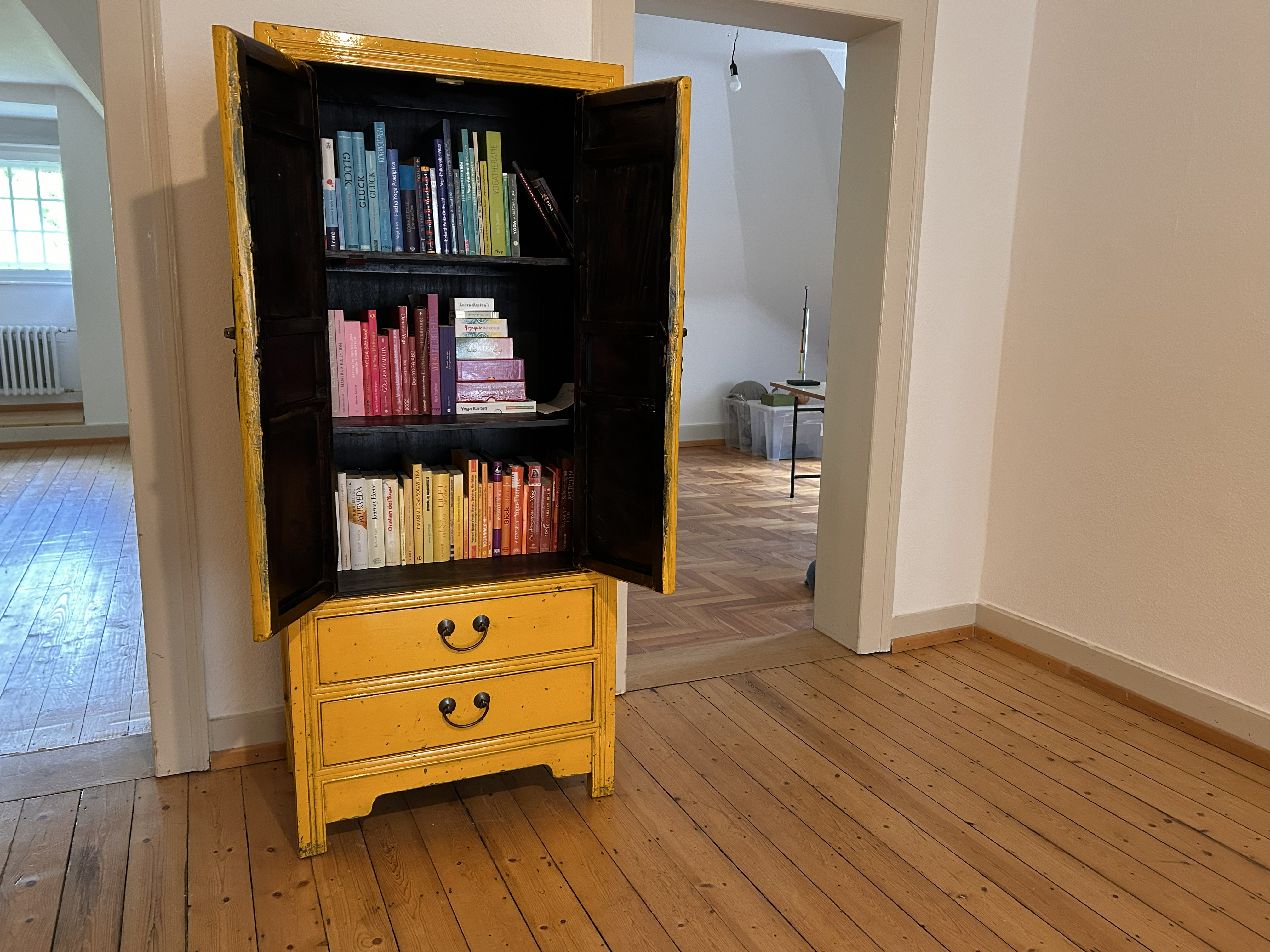 Yogakurs - Yoga-Inhalte: Asanas - 200h Yoga-Ausbildung in Karlsruhe: Hatha & Vinyasa • Yoga Alliance (AYA)