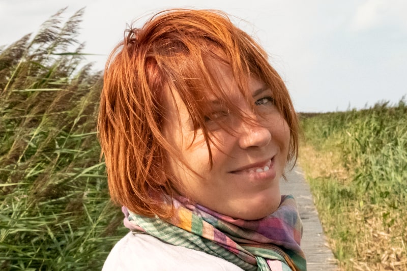 Yoga: Hallo, ich bin Eszter Saletros. Schön, dass du hier reischaust. - Vianu- Lebensberatung & Yoga - Eszter Saletros