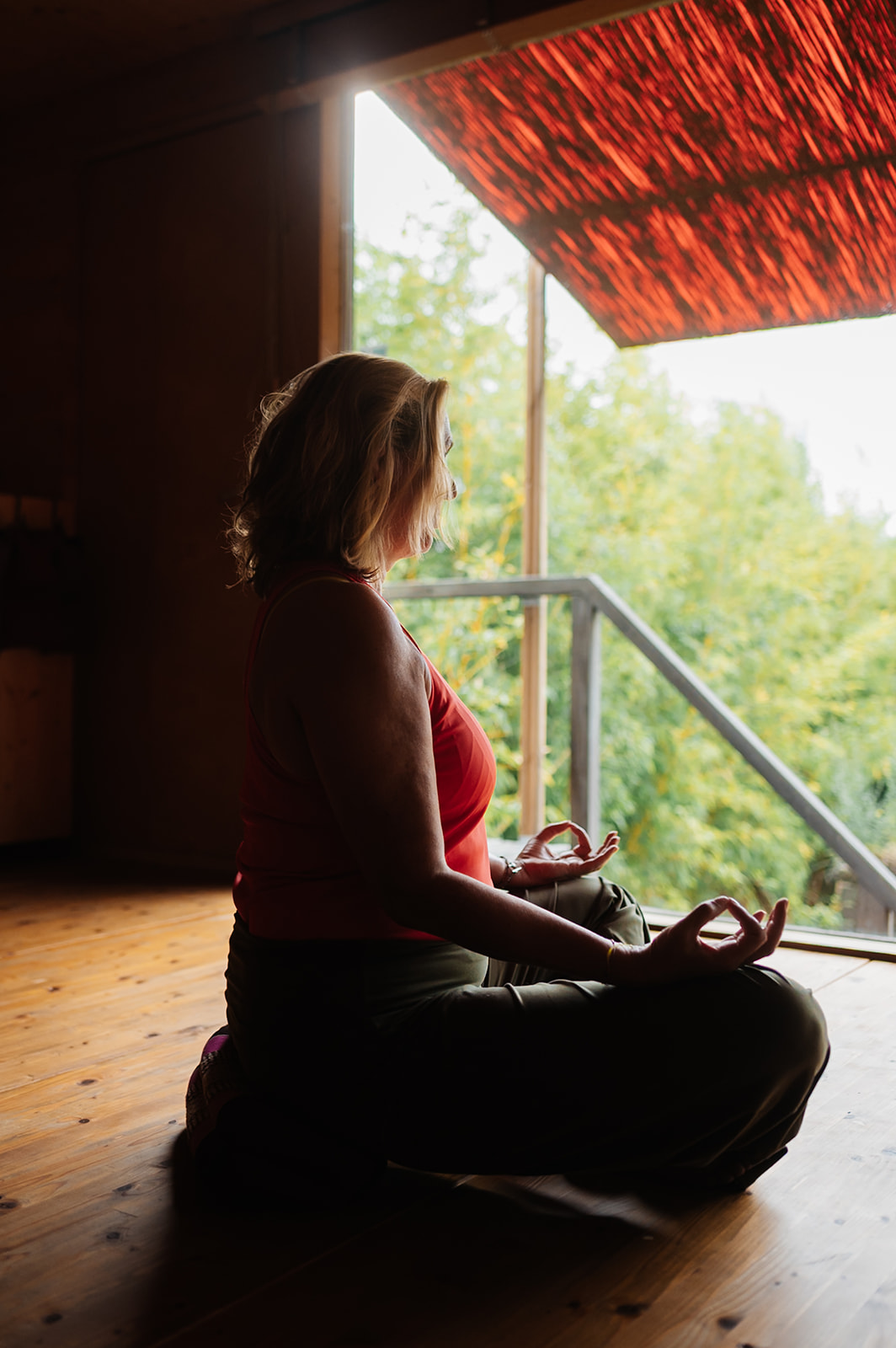 Yoga: Lass Dich bei diesem Workshop von Sina im schönen Yoga Ambiente verzaubern - Michaela Mandelartz